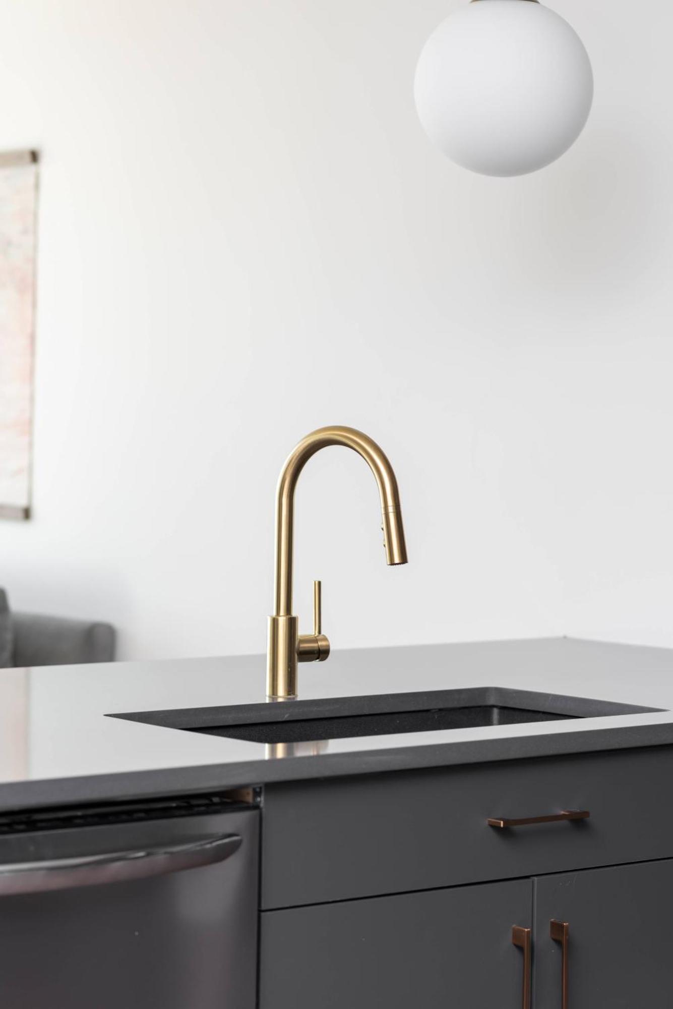 Downtown Dolly - Stylish Airy And Cozy Nashville