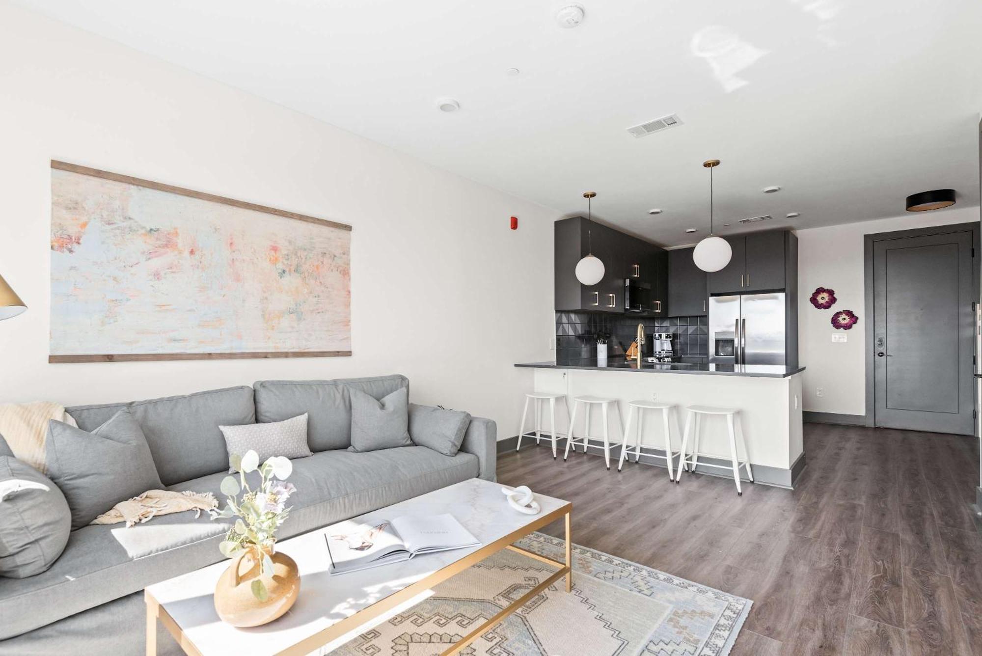 Downtown Dolly - Stylish Airy And Cozy Nashville