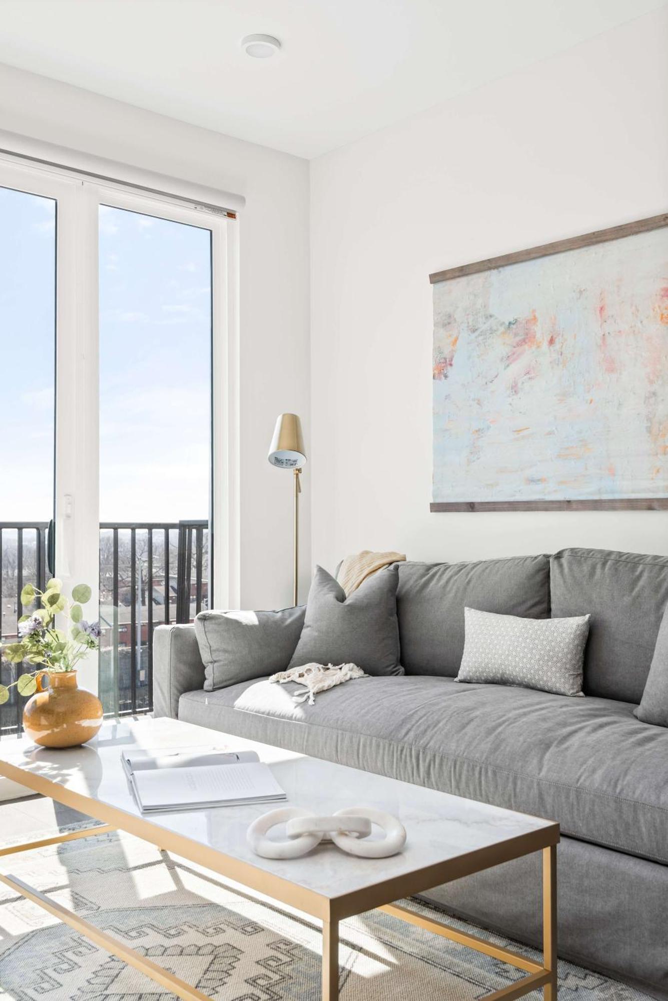 Downtown Dolly - Stylish Airy And Cozy