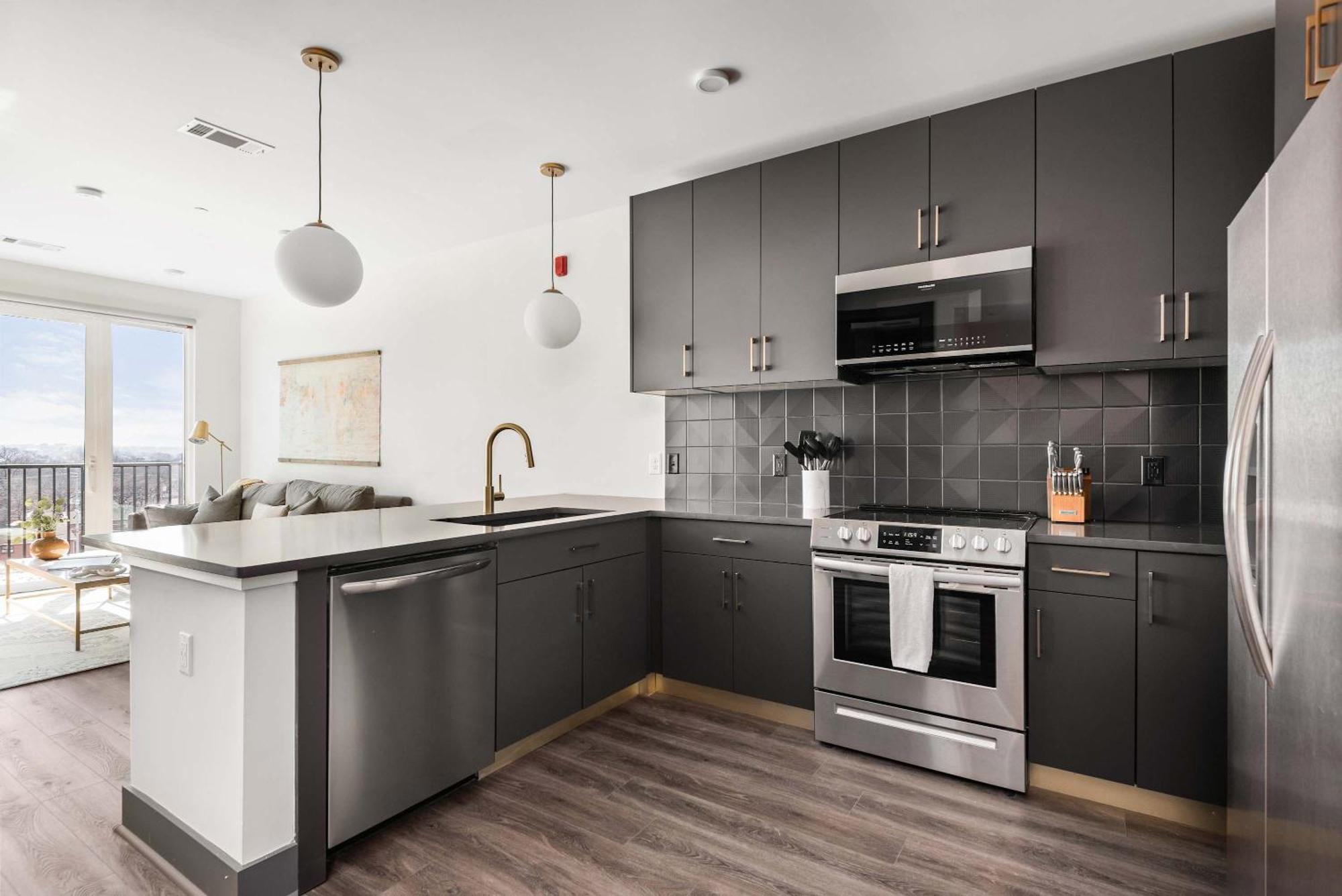 Downtown Dolly - Stylish Airy And Cozy *