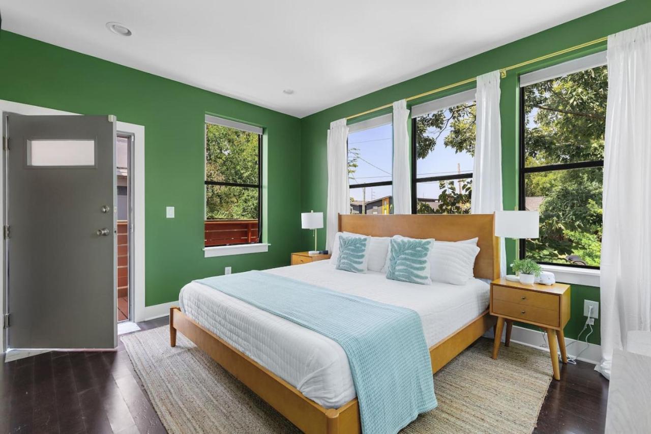 Modern With Rooftop Deck Walk To Coffee Restaurants Brewery Holiday home