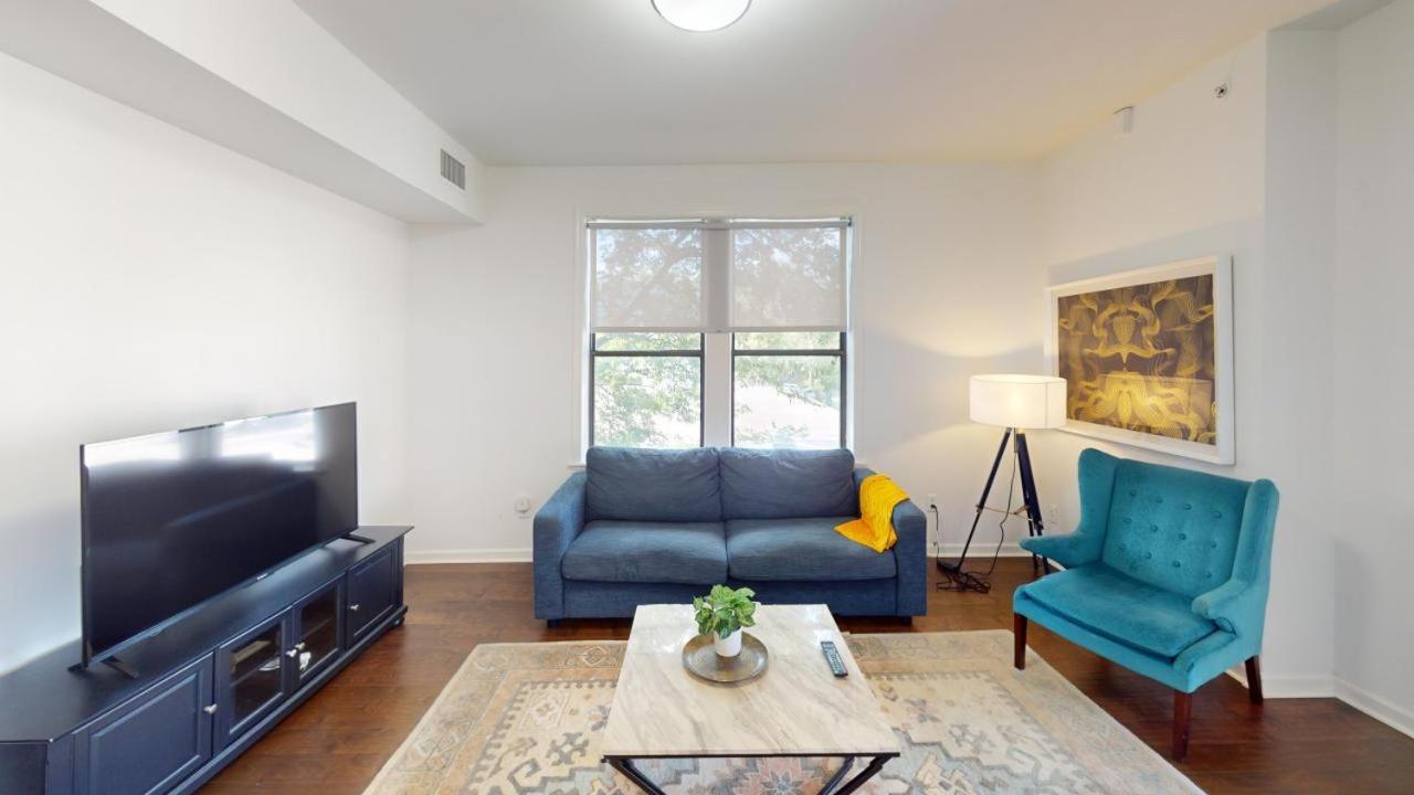 West End Getaway Apartment *