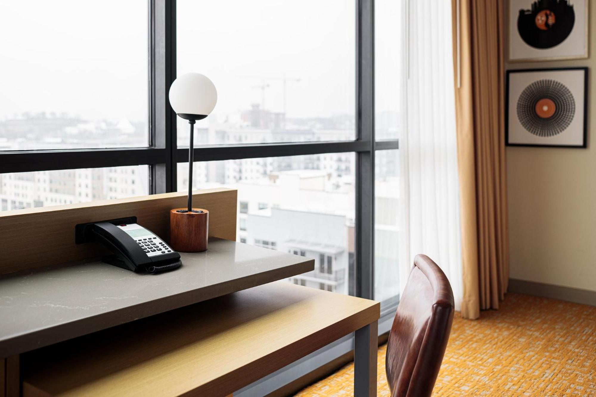 & Downtown Broadway Hotel 3*