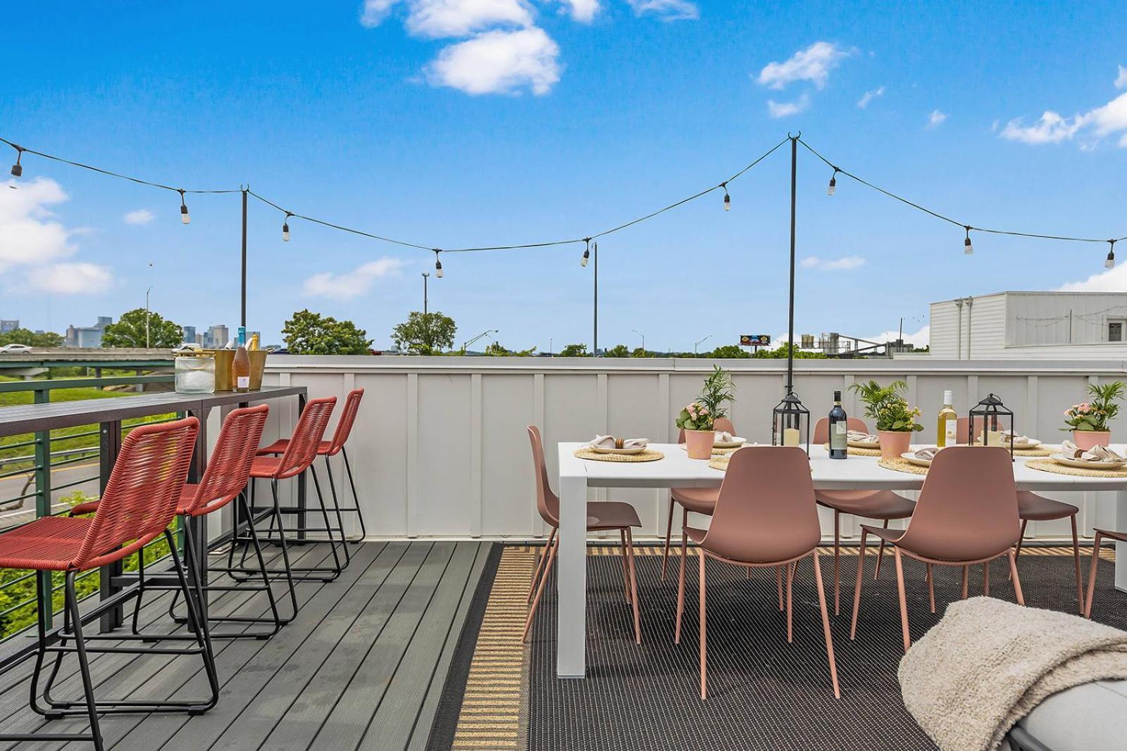 Holiday home Bourbon & Bubbles - Rooftop Hot Tub & Speakeasy