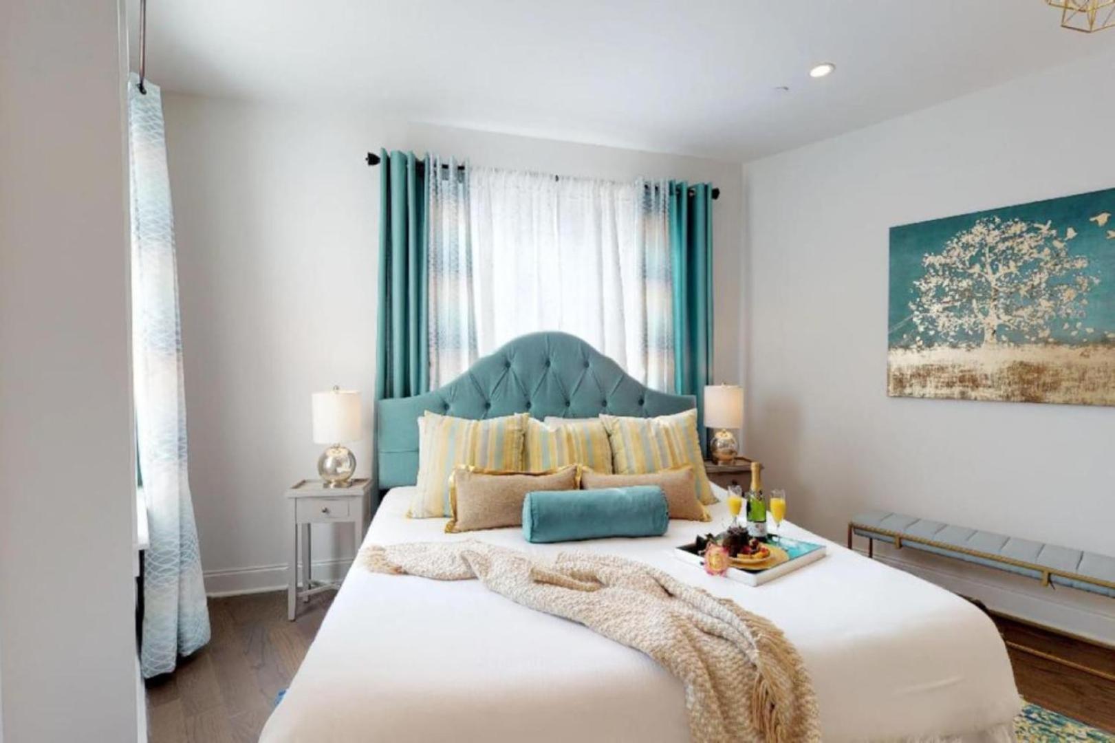 Luxury In Music Row The Gulch Is Minutes Away Holiday home Nashville