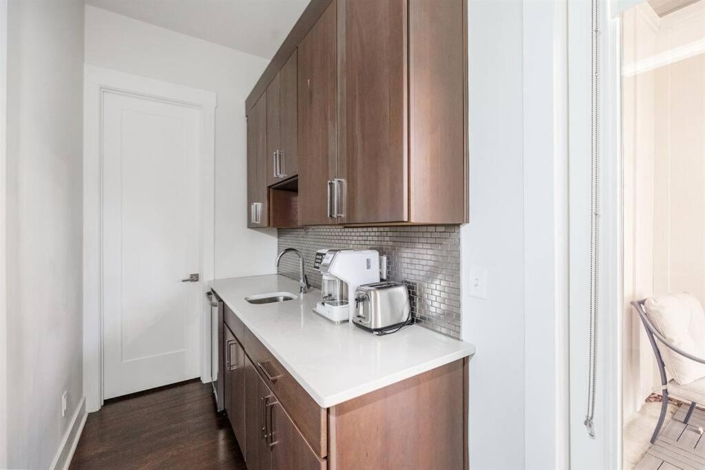 Holiday home Luxury House - Heated Pool - In The Gulch - Walk Anywhere Nashville