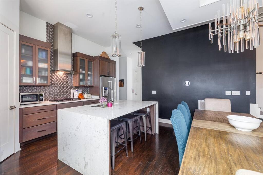 Holiday home Luxury House - Heated Pool - In The Gulch - Walk Anywhere Nashville
