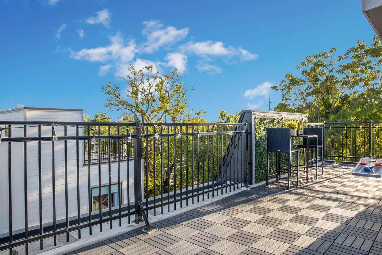 The Jackson House - 1 Mile To Broadway! Holiday home *