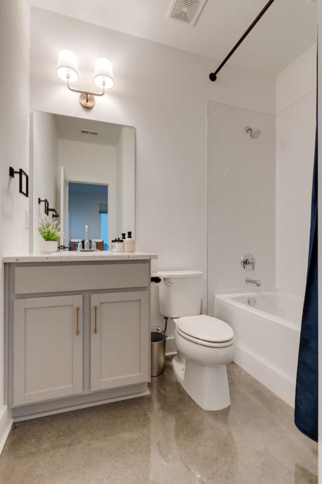 Luxury With Stunning Rooftop Views! * Nashville