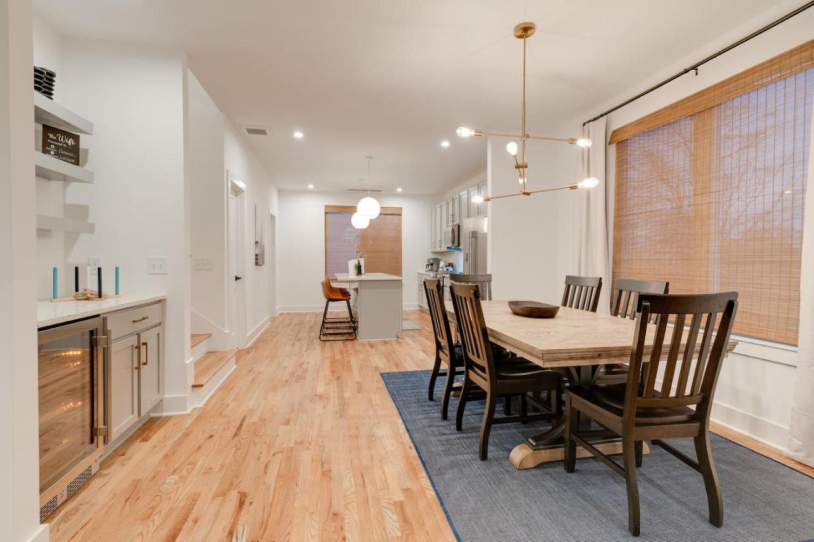 Luxury With Stunning Rooftop Views! * Nashville