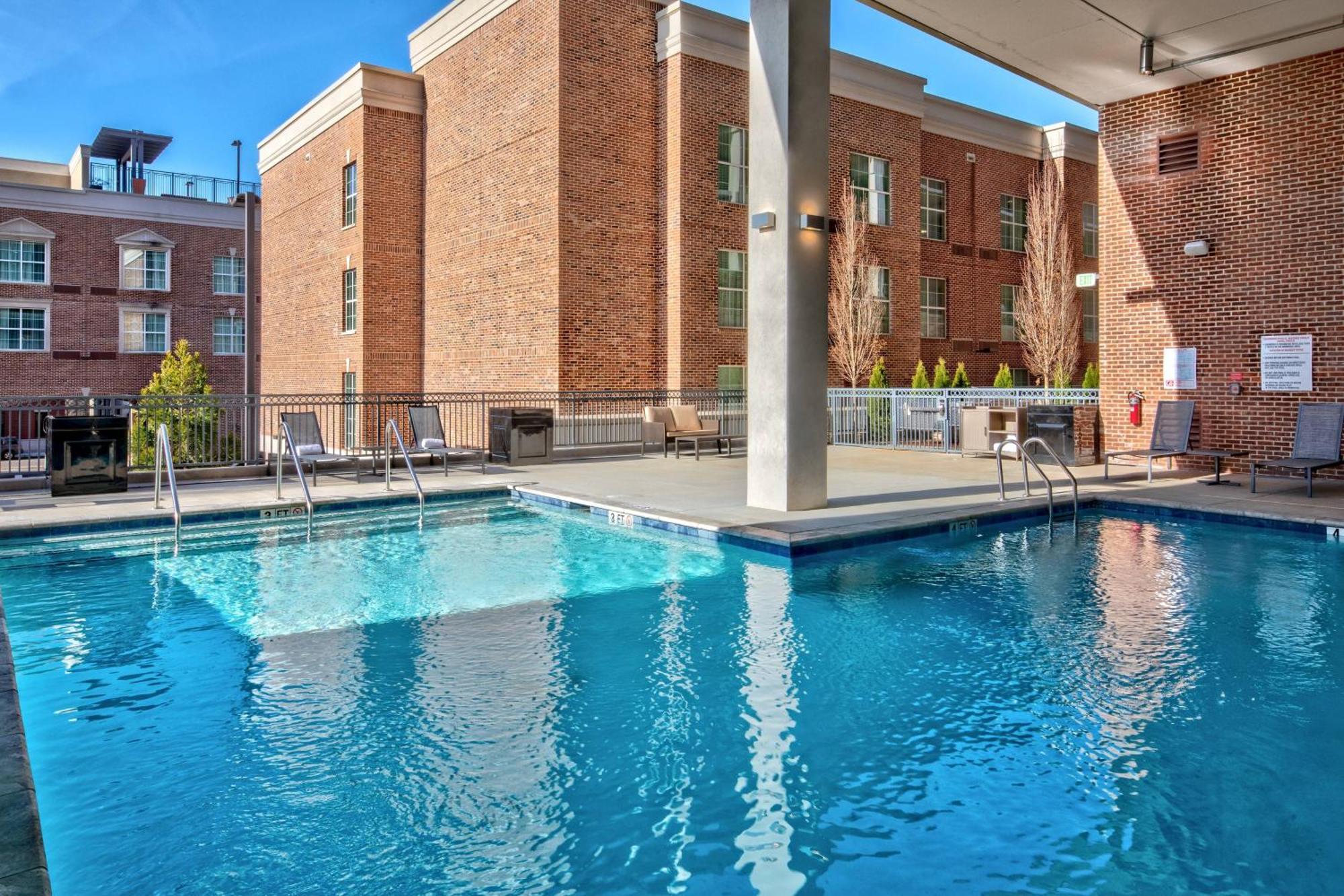 Hotel By Marriott Hills Nashville