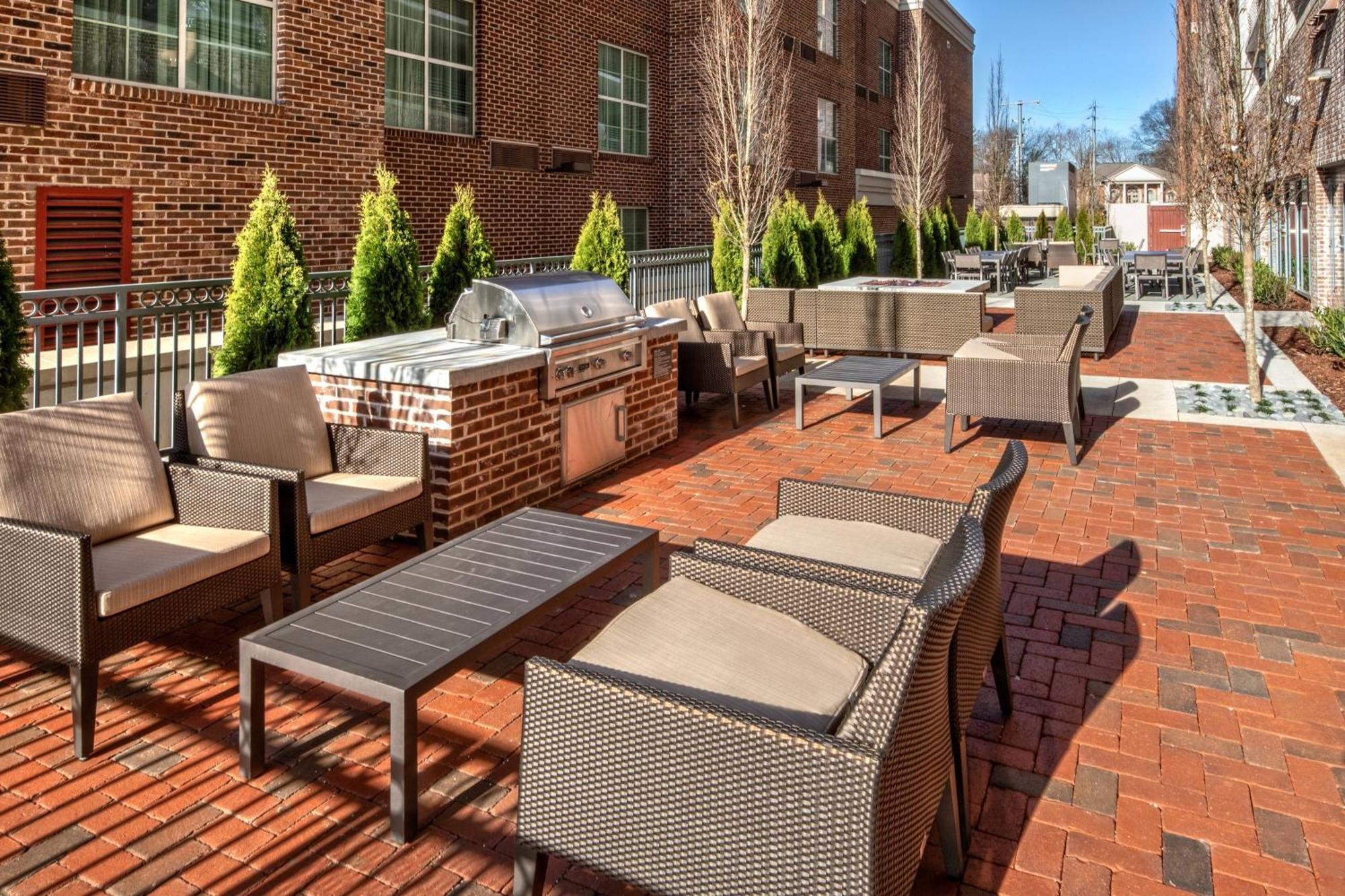 By Marriott Hills Hotel 3*