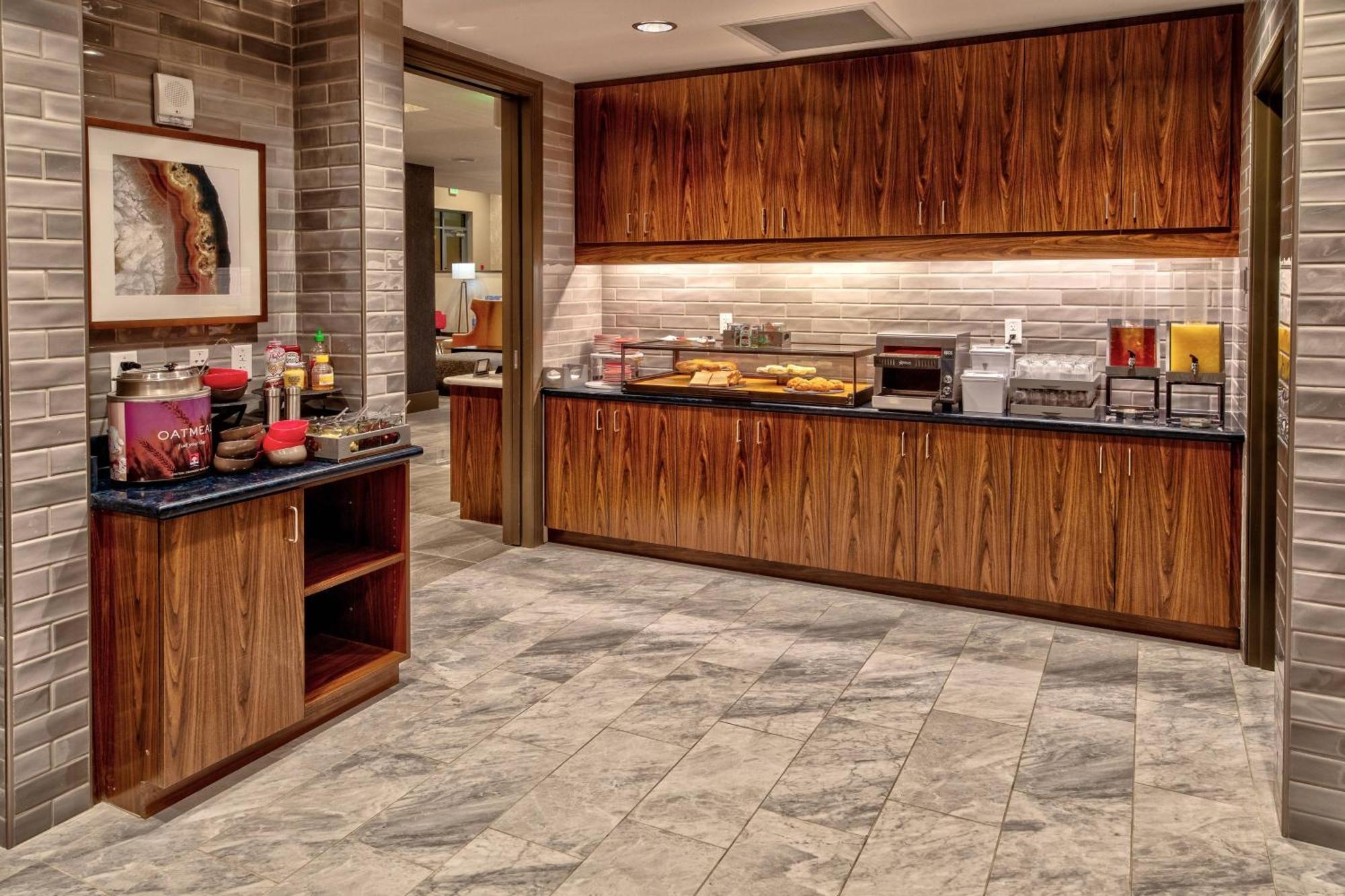 By Marriott Hills Hotel Nashville