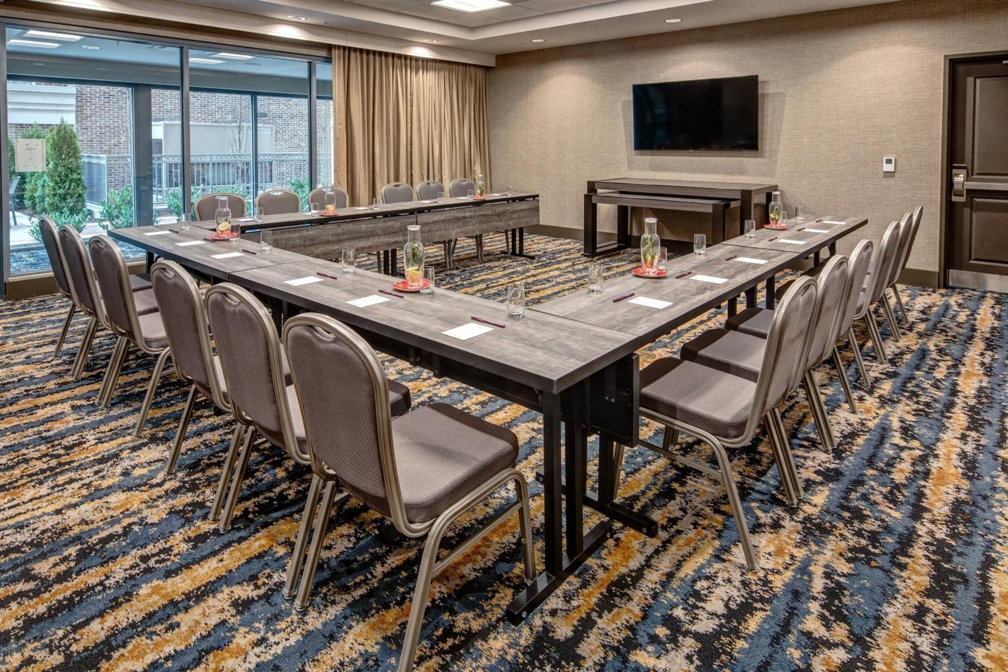 By Marriott Hills 3* Nashville