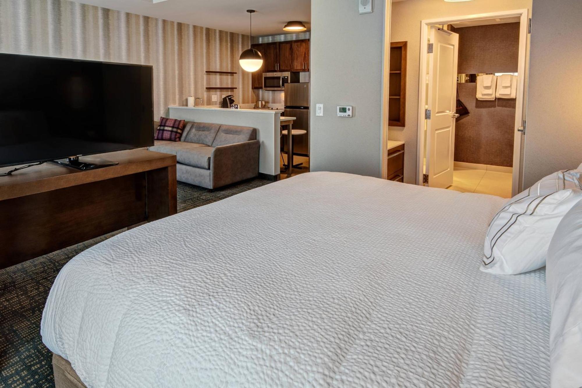 By Marriott Hills 3* Nashville