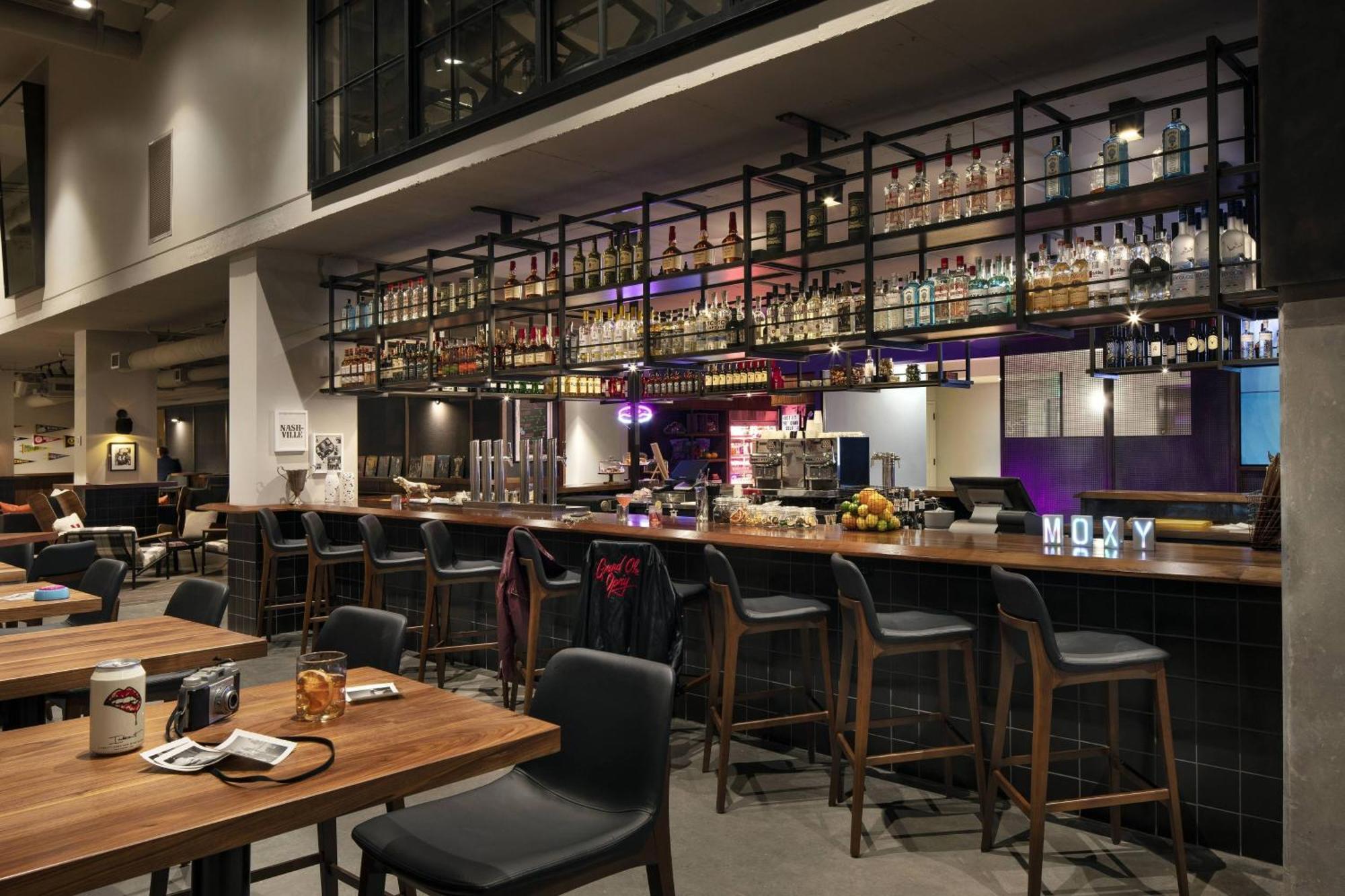 Moxy Vanderbilt Area 4*