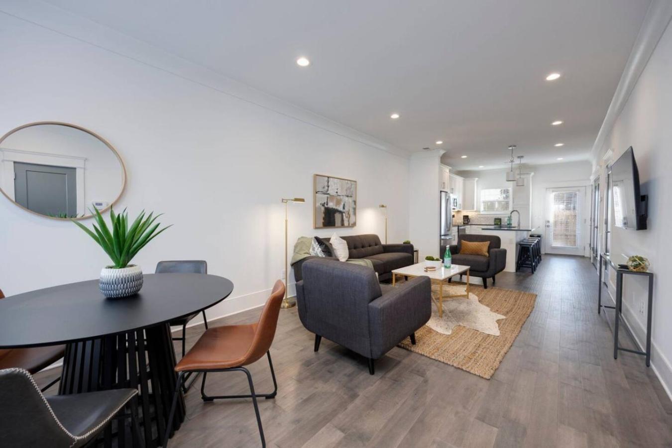 Holiday home Beautiful Music Townhome Great Location