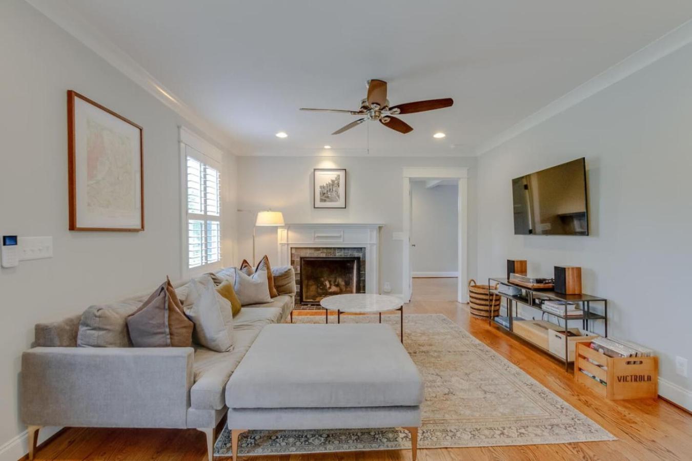 East Paradise 4 Bedroom Large Backyard * Nashville