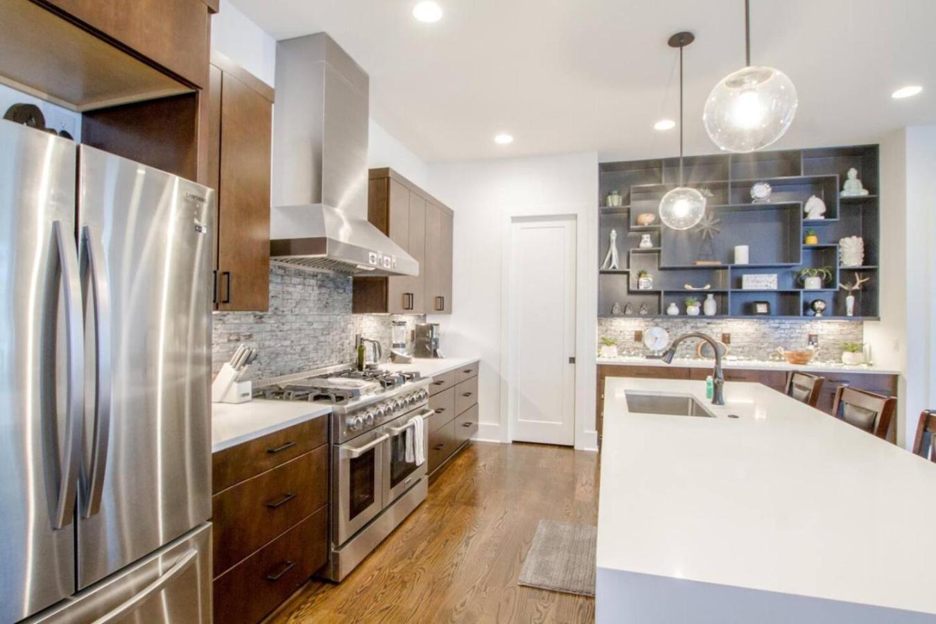 Modern Game Table Minutes To Broadway Holiday home Nashville