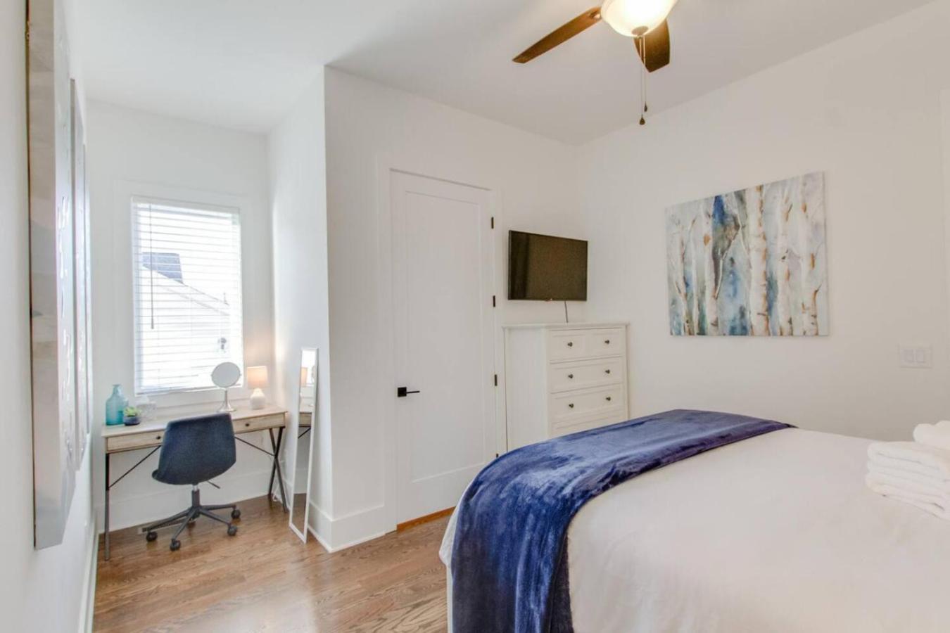 Modern Game Table Minutes To Broadway * Nashville