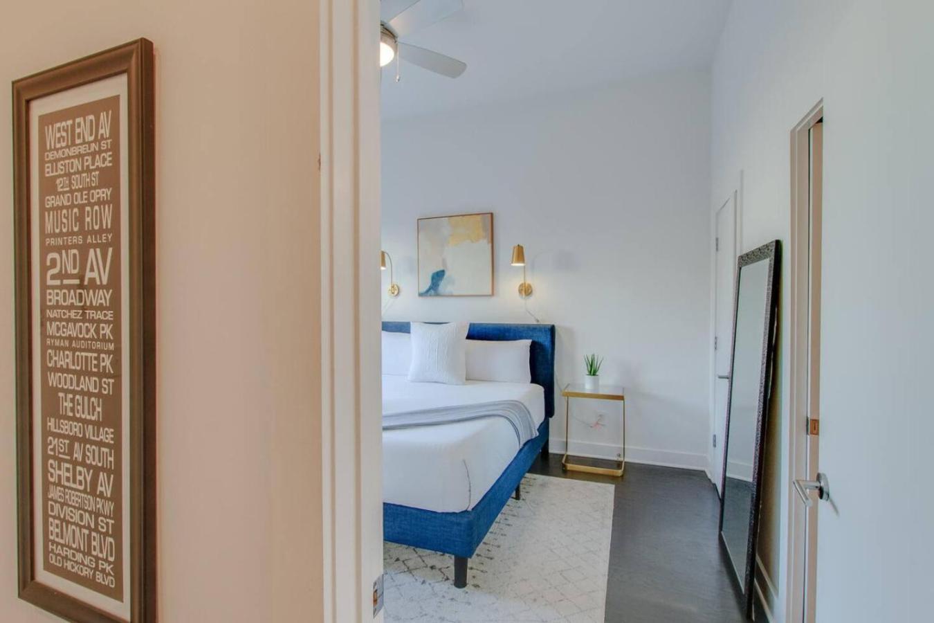 Spacious And Sleek Amazing Location Patio Space Nashville