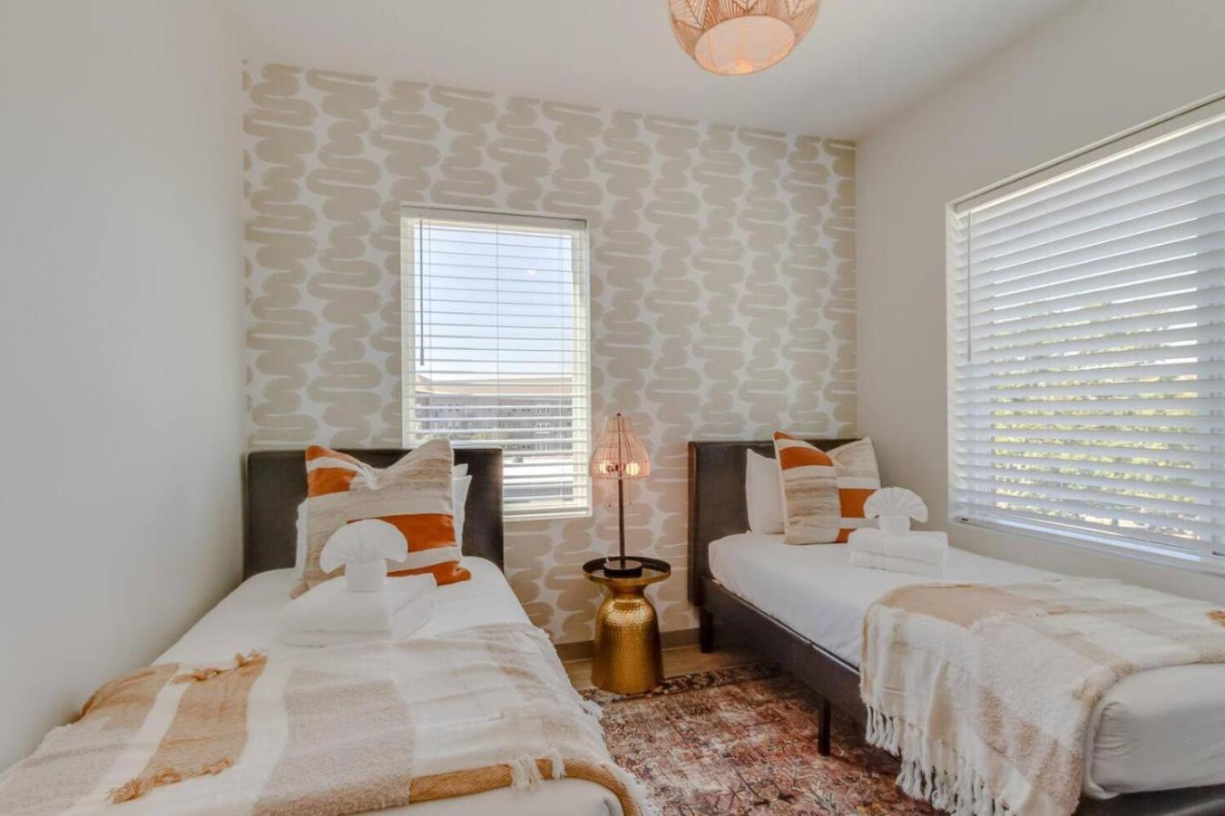 The Eastside Breeze * Nashville