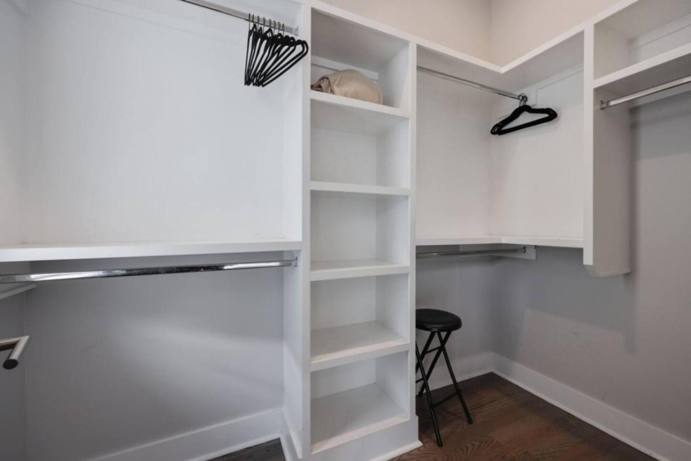 Sapphire Loft 4 Bedroom 4.5 Bath Rooftop Patio *