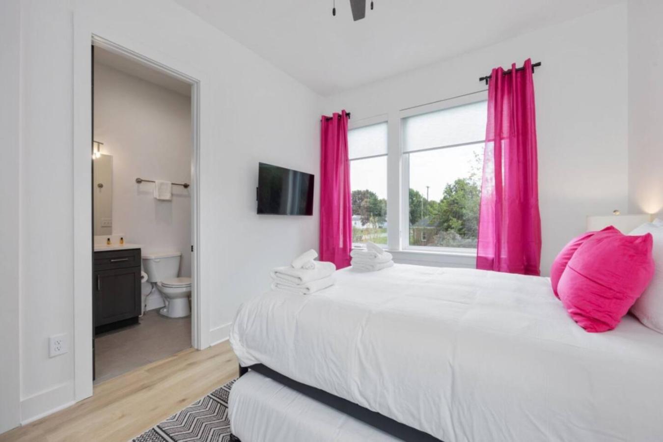 The Ryman 4 Bedroom Haven With Scenic Rooftop