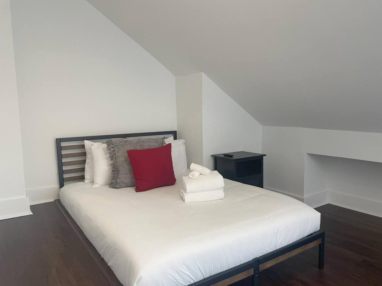 Holiday home Two Elegant Townhomes Perfect For Large Groups Nashville