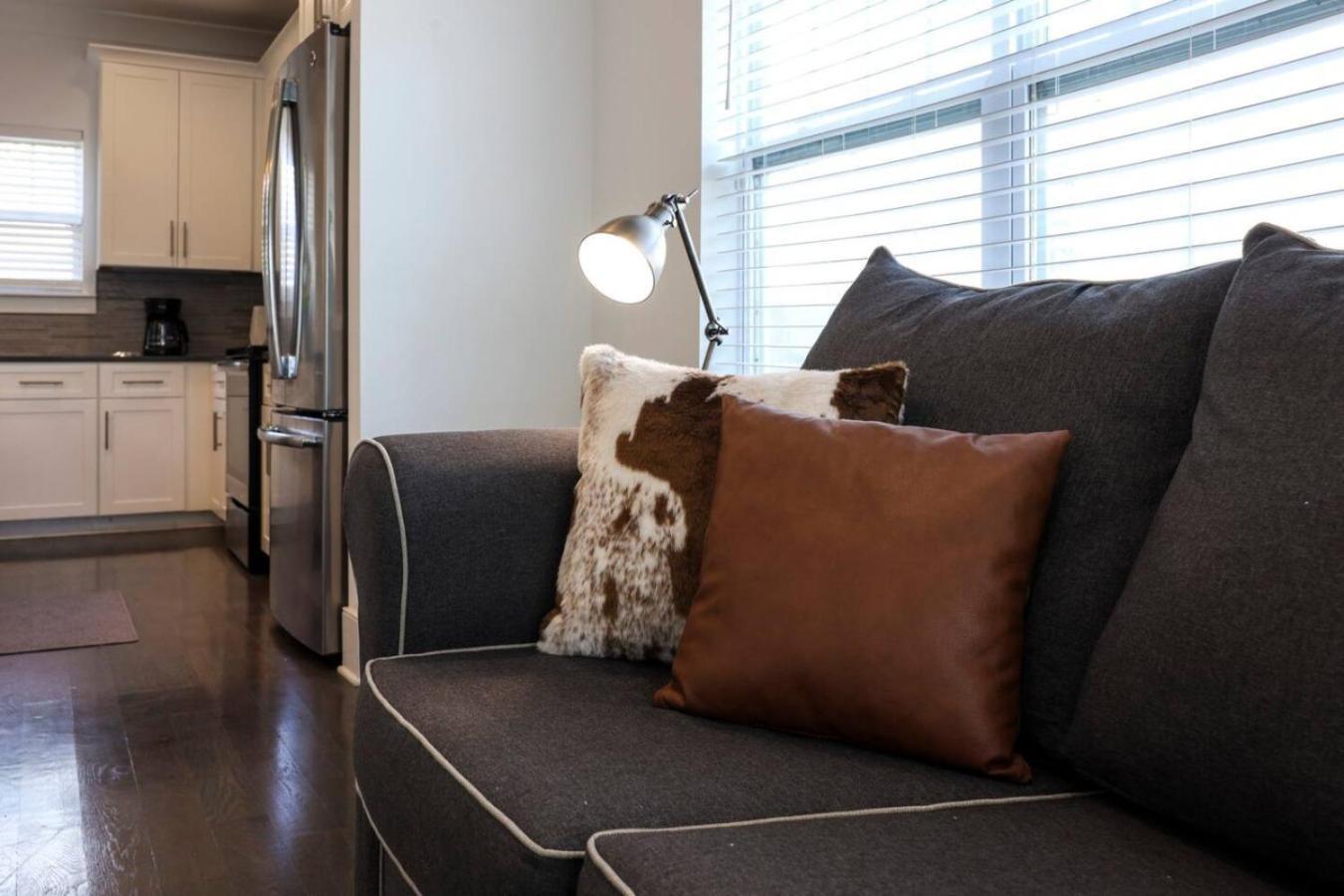 Two Elegant Townhomes Perfect For Large Groups Nashville