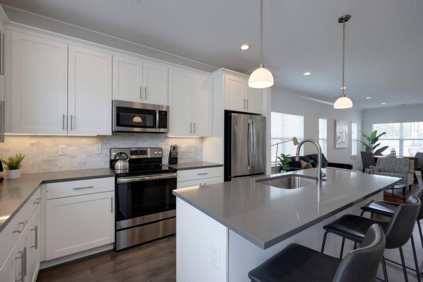 Two Spectacular Homes For Twenty Guests With Outdoor Patio Nashville