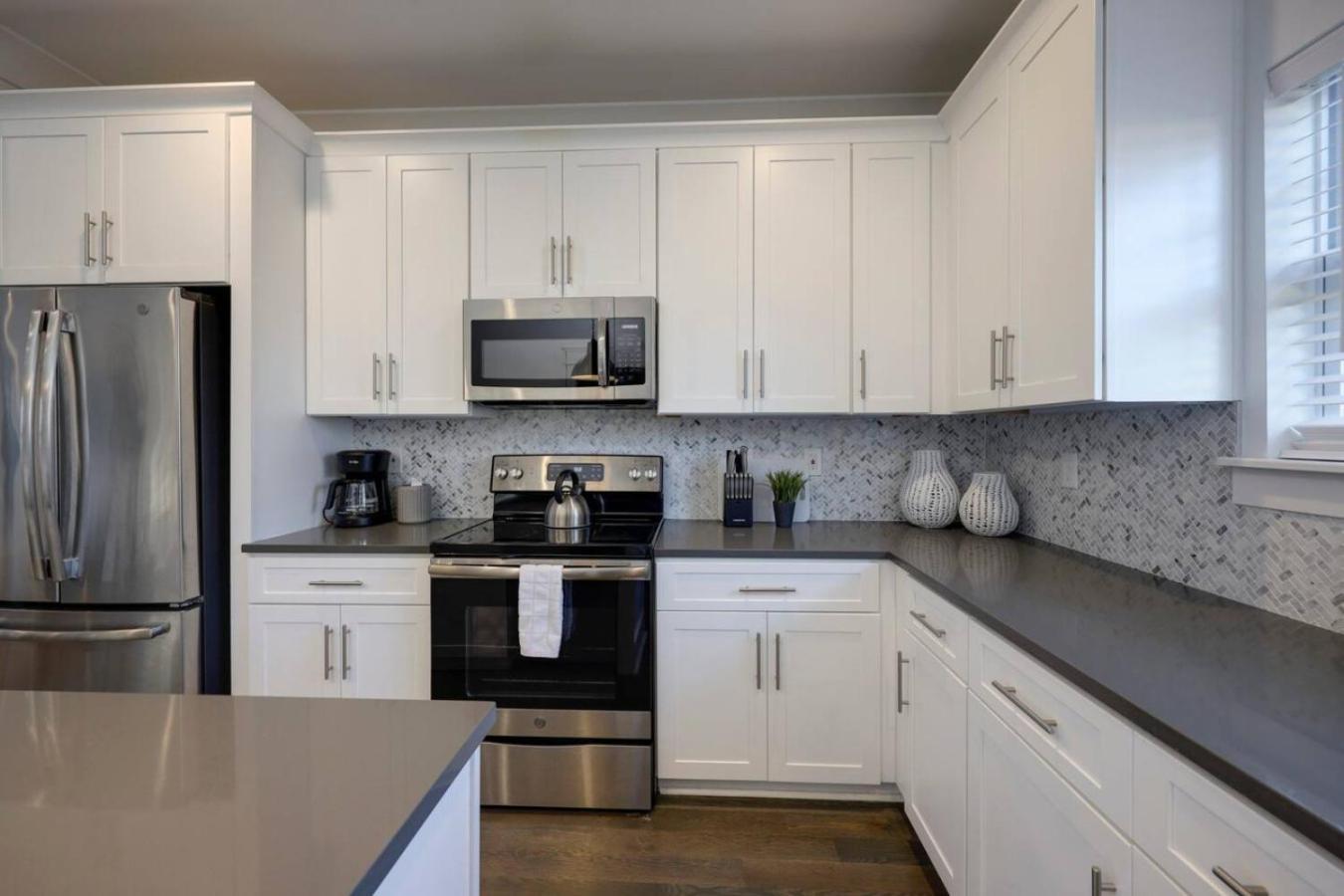 Two Spectacular Homes For Twenty Guests With Outdoor Patio Holiday home *