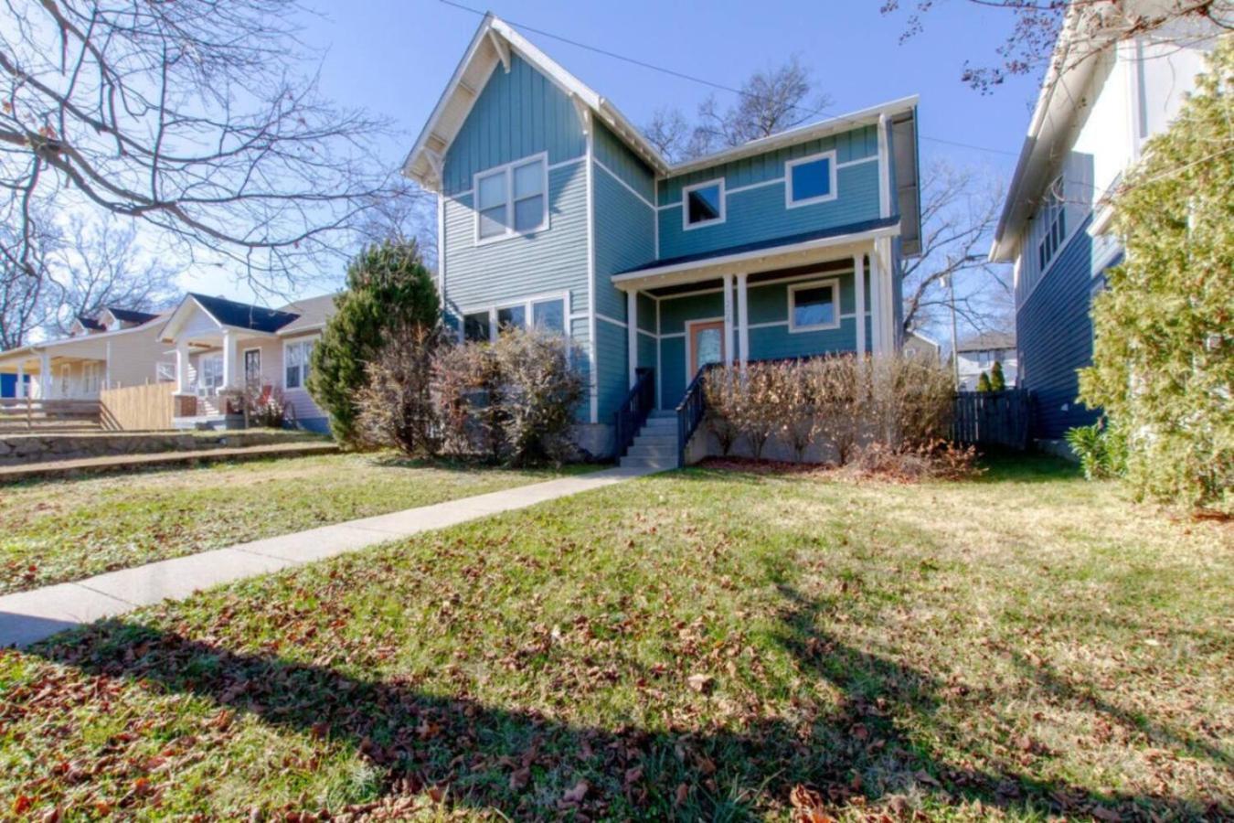 Cleveland Park Charmer- Full Kitchen- Private Yard Holiday home *
