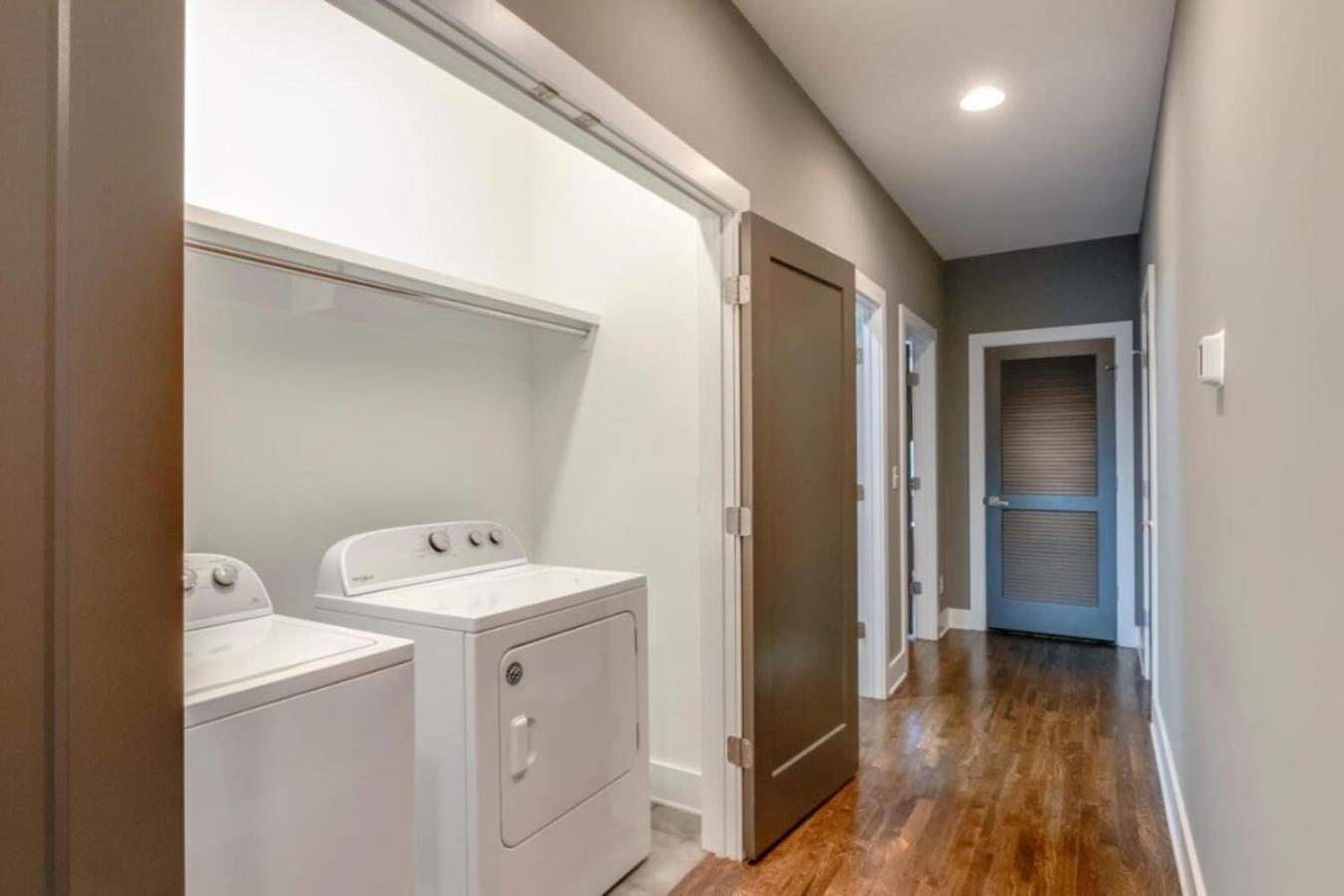 Spacious And Modern 2 Rooftops Stage Games And Holiday home