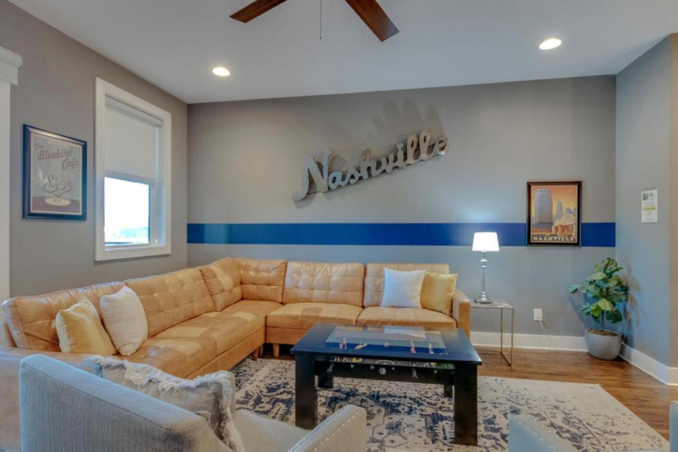 Spacious And Modern 2 Rooftops Stage Games And Holiday home Nashville