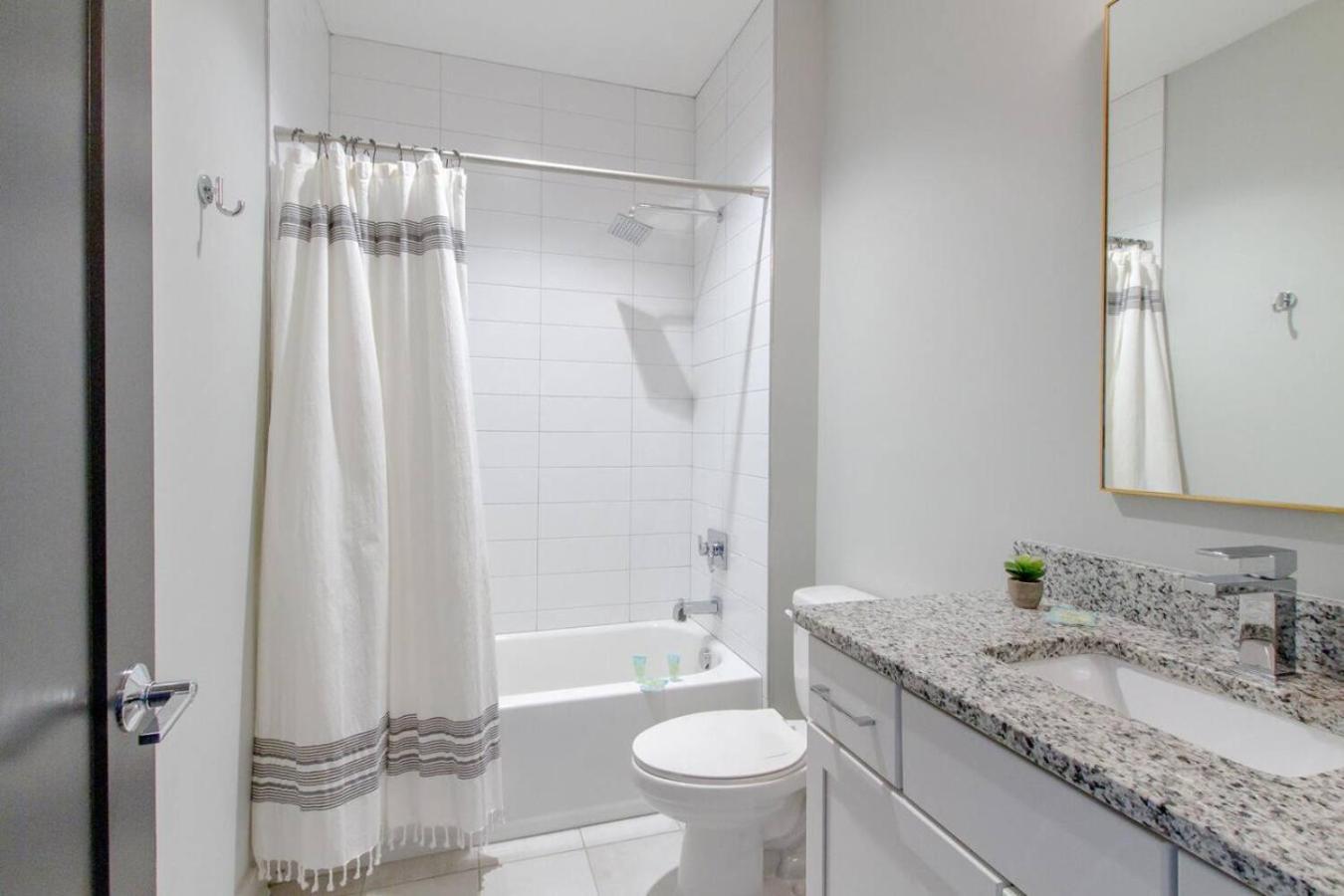 Holiday home Harmony Of Dual Townhomes With 14 Beds *