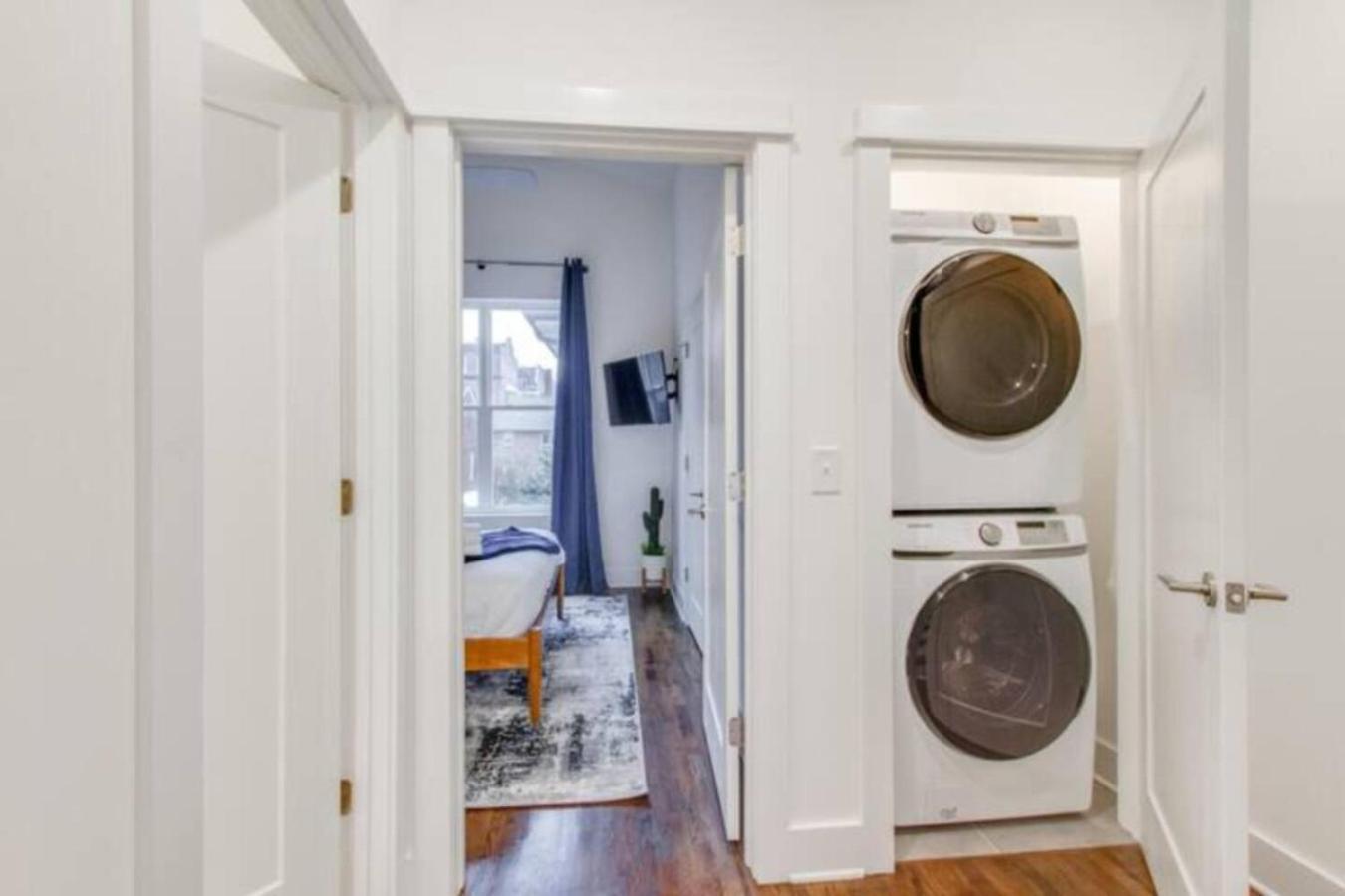 Holiday home Two Townhomes Rooftop Patios Hillsboro Village Nashville