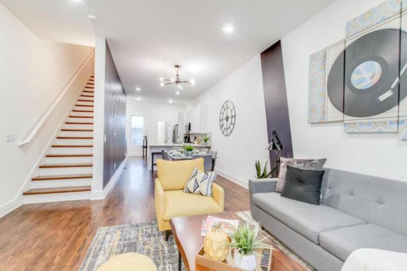 Holiday home Two Townhomes Rooftop Patios Hillsboro Village Nashville