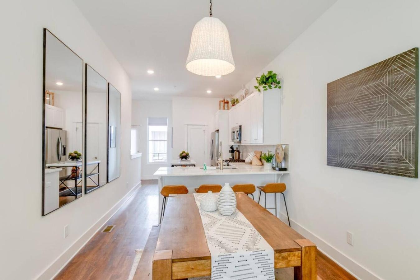 Two Townhomes Rooftop Patios Hillsboro Village Holiday home