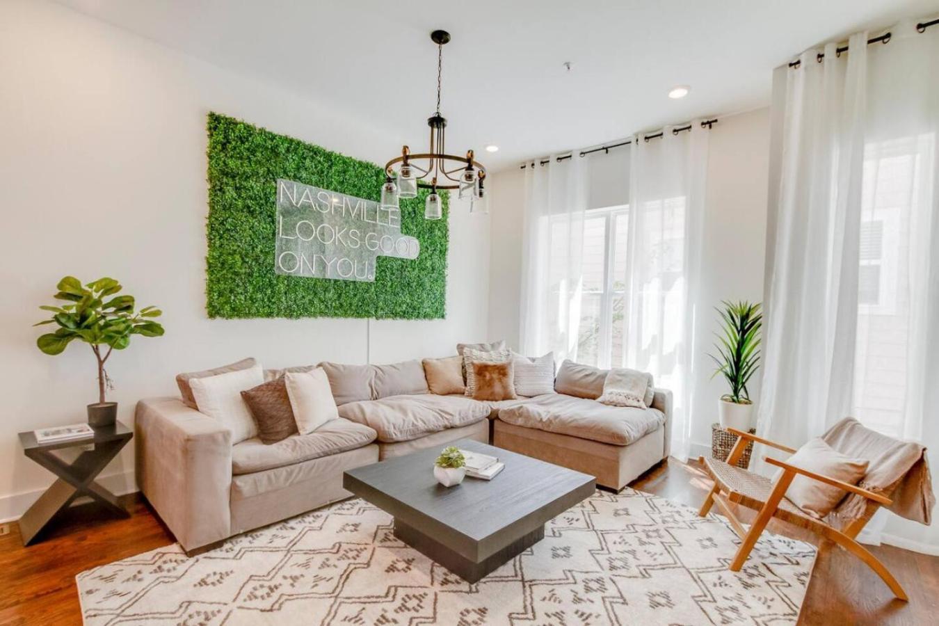 Two Townhomes Rooftop Patios Hillsboro Village * Nashville