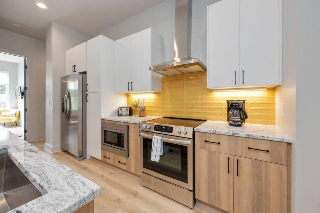 Hey Dolly Denim Dual Townhomes * Nashville