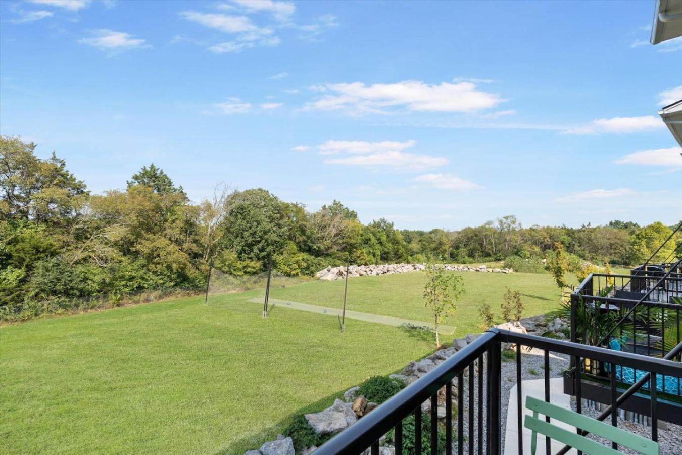 Holiday home Massive 3 Bedroom With Garage Parking Nashville
