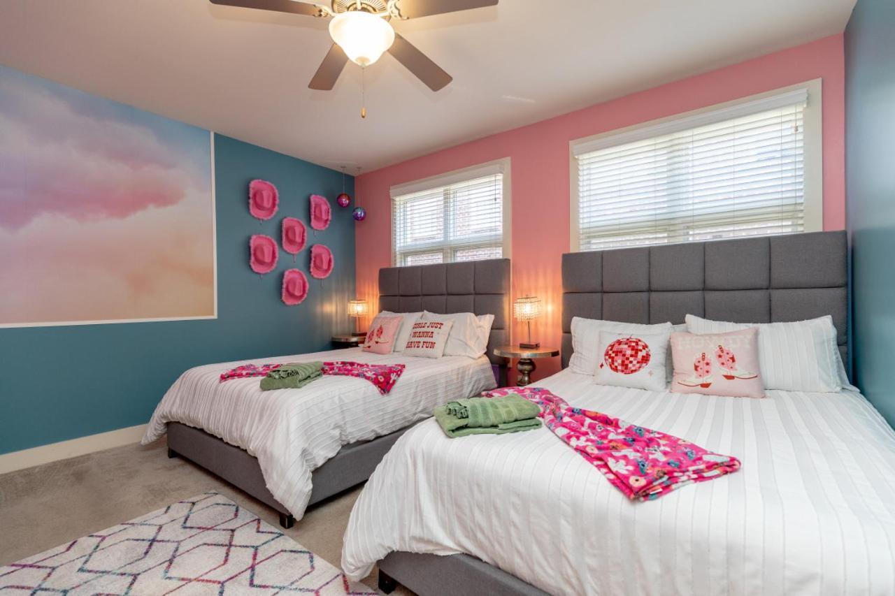 Pink Party Nashville-near Music Row Free Parking