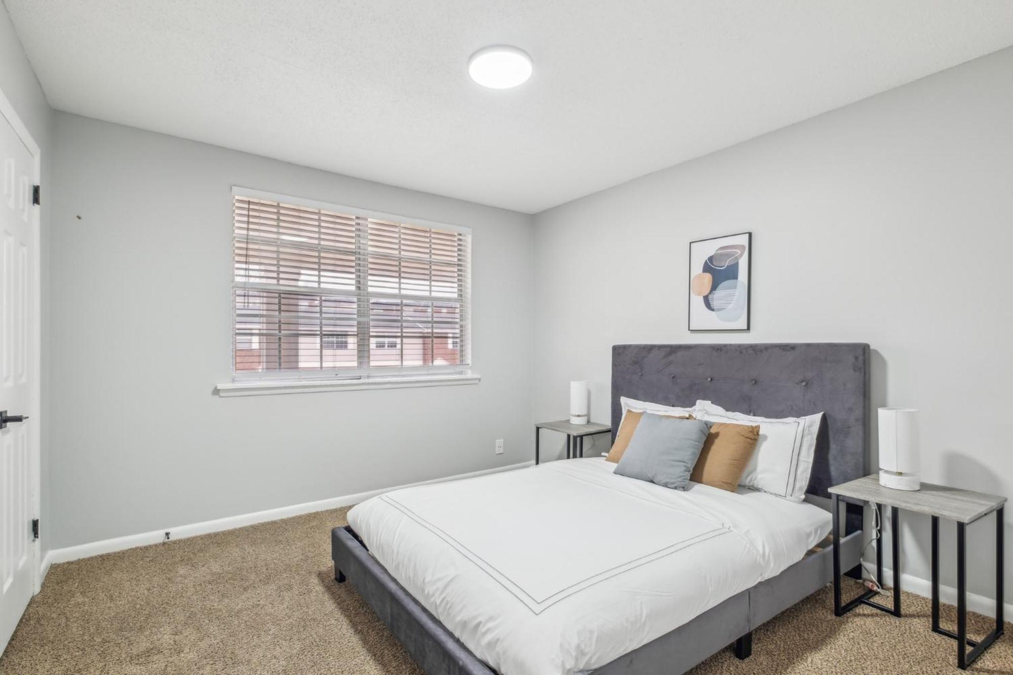 Brentwood U11 I Cozy & Comfy I 2bd I Free Parking Apartment *