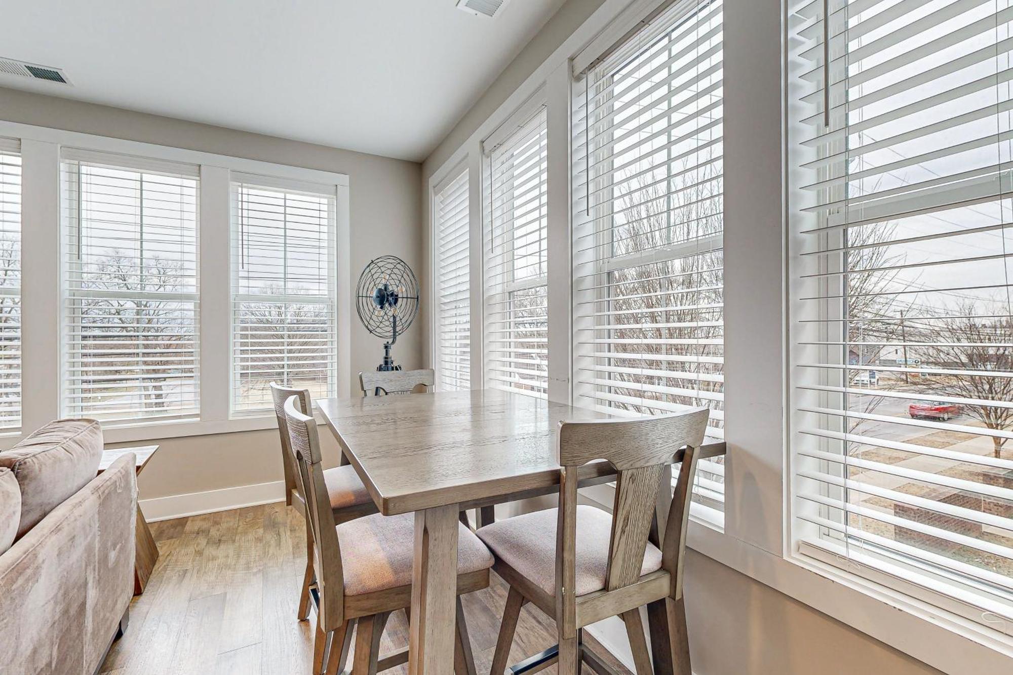 Edison 210 * Nashville