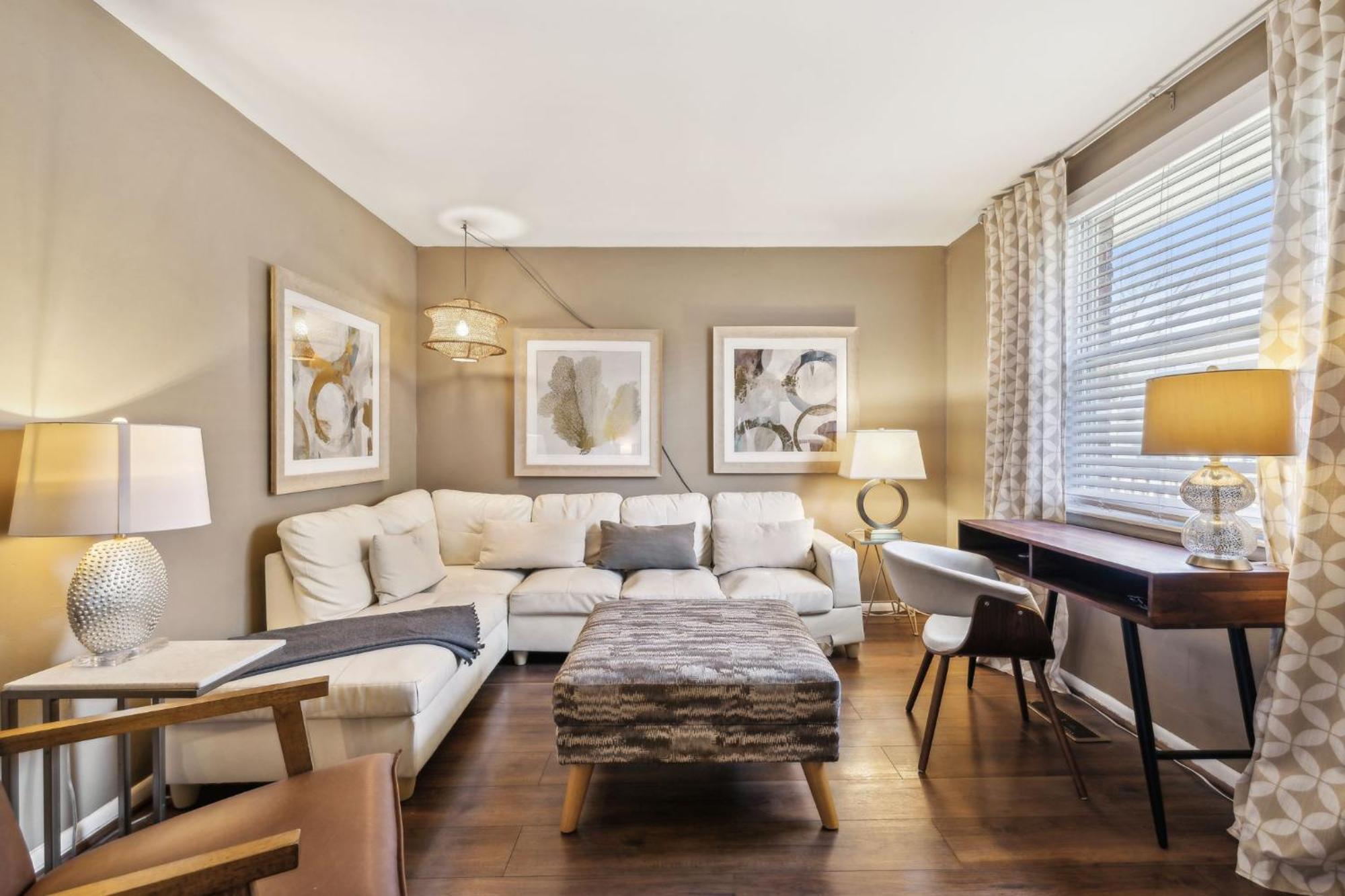 Holiday home Belmont Kings 1 Mile To Downtown And Park Free