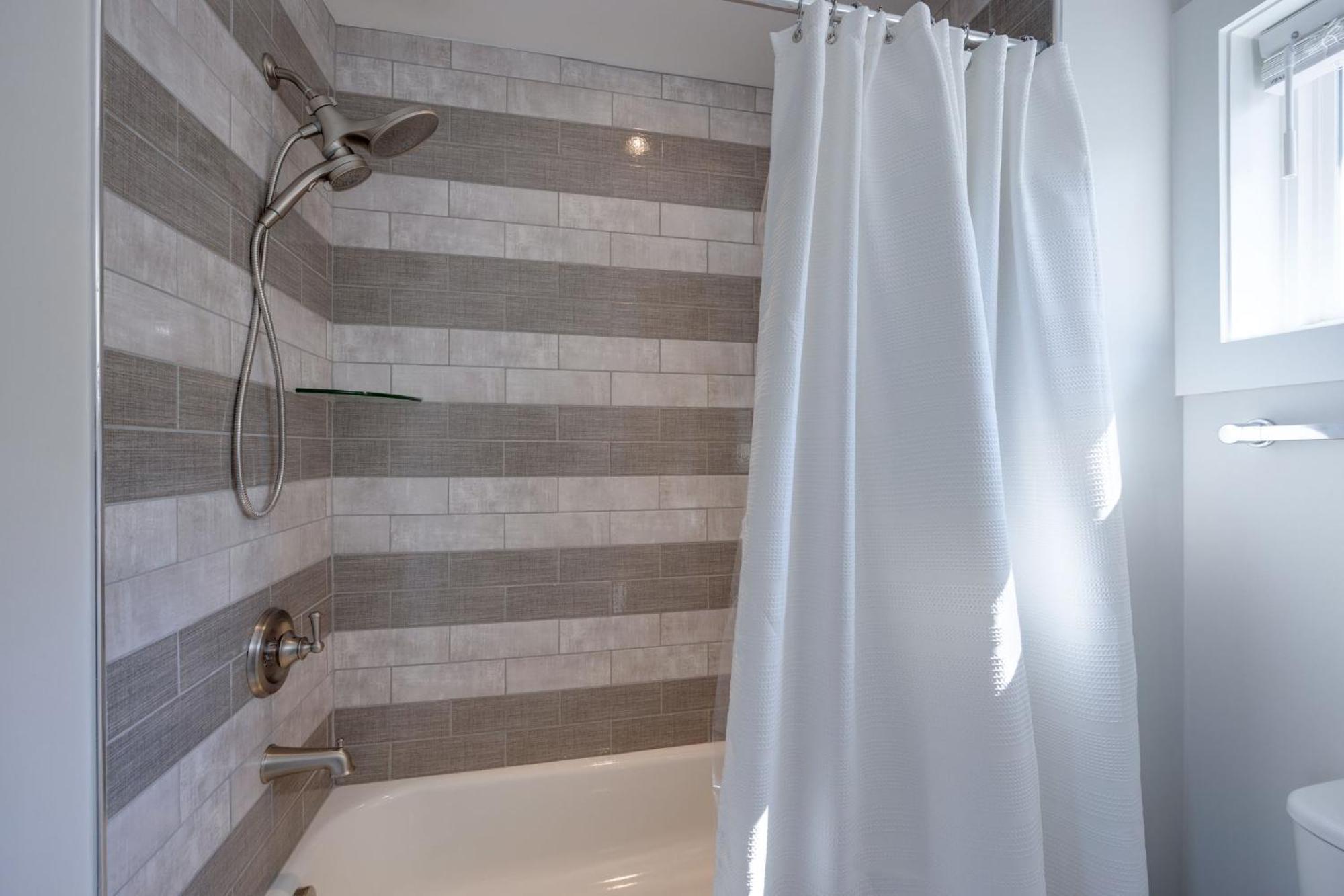 Gns Essentials - - 521 Camden Dr Unit A Holiday home *