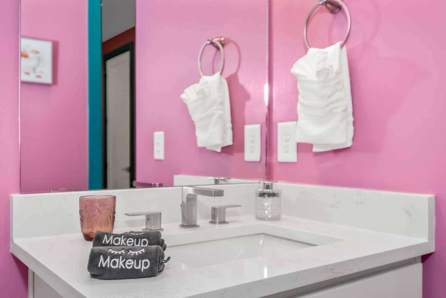 The Ultimate Girls Getaway The Flamingle House * Nashville