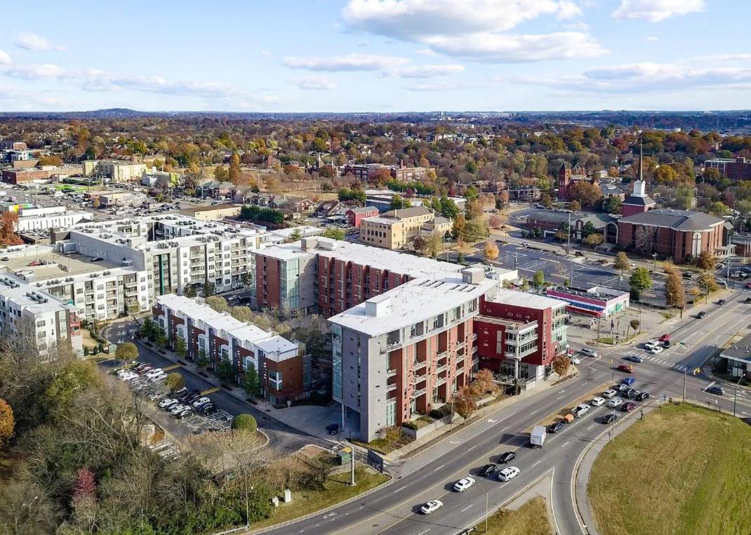 Holiday home 5m102 Two-story 2br 2ba Work Live Nashville