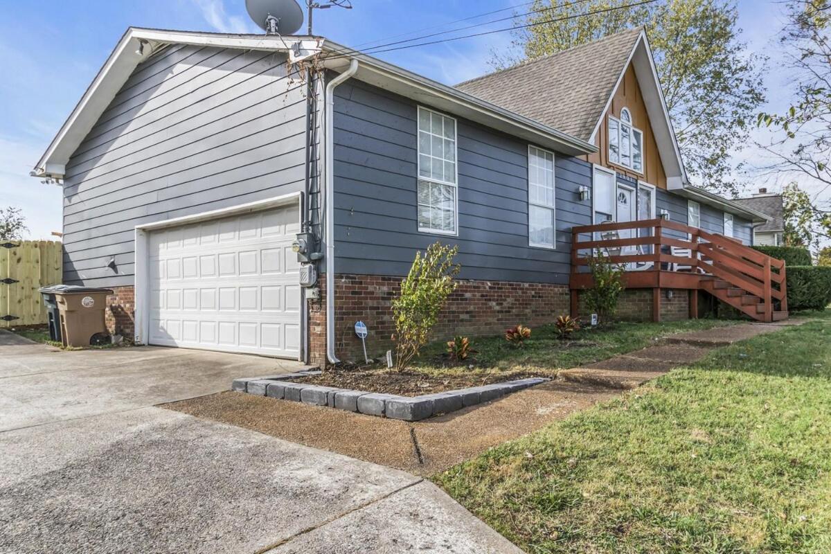 8 Beds! Spacious Abode Ideal For Larger Groups!